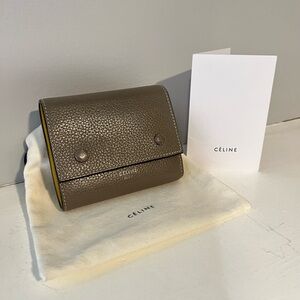 ✨AUTHENTIC CELINE’ Small Tri-Fold  Wallet✨